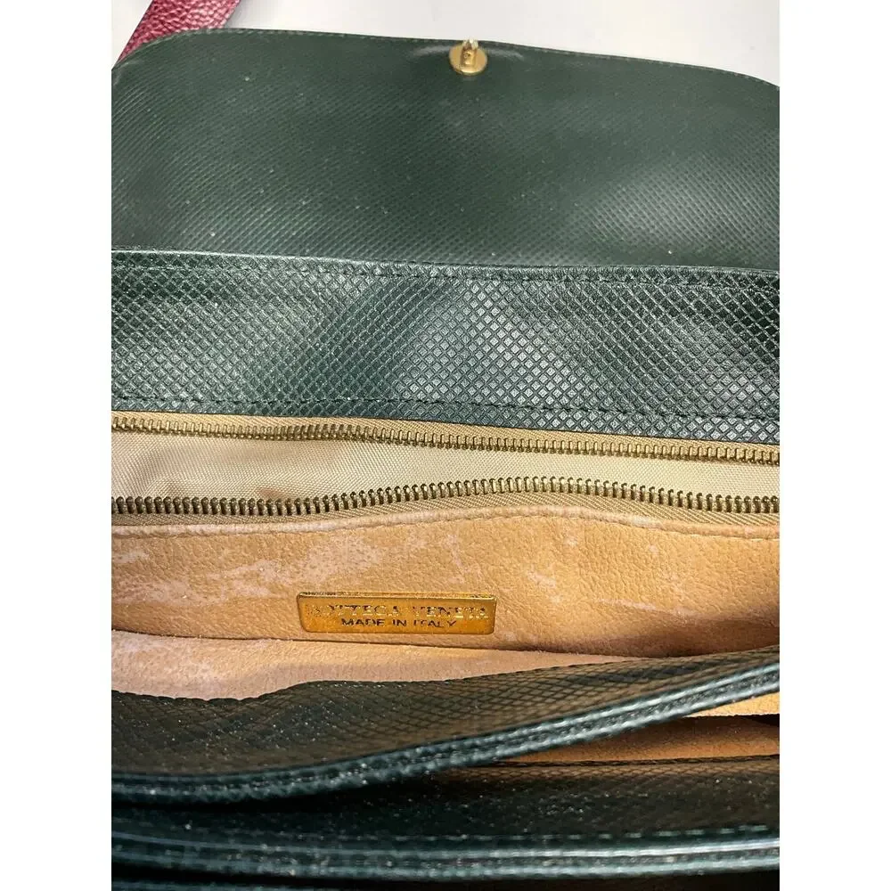 Bottega Veneta Green VINTAGE Leather Shoulder Bag Burgundy Trim Tassel